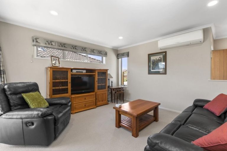 Photo of property in 50 Havenbrook Way, Pyes Pa, Tauranga, 3112