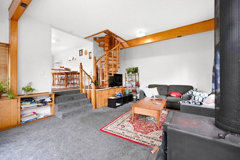 Photo of property in 12 Ohaupo Road, Hamilton Lake, Hamilton, 3204