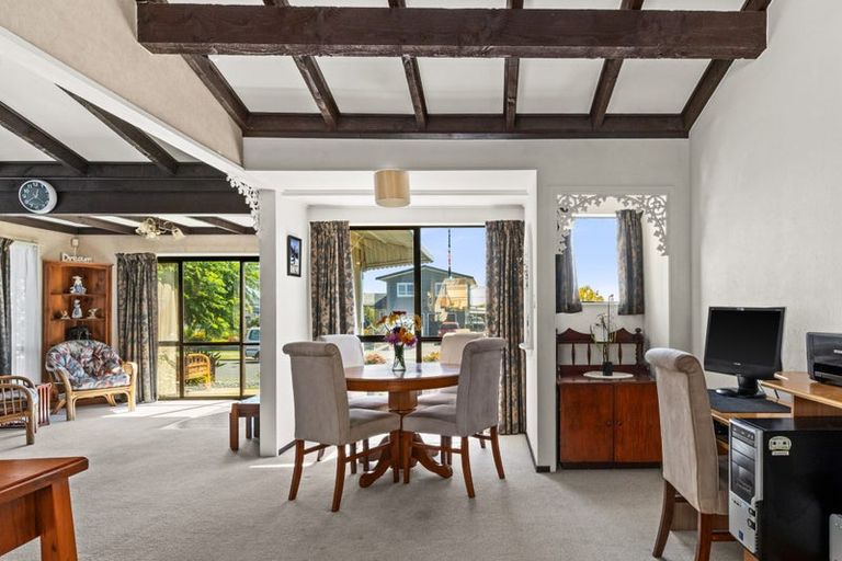 Photo of property in 27 Donegal Crescent, Tamatea, Napier, 4112