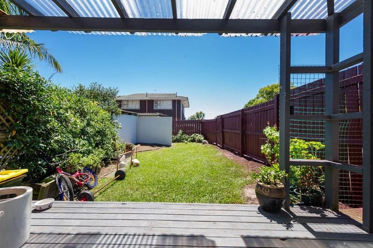 Photo of property in 5/151 Astley Avenue, New Lynn, Auckland, 0600