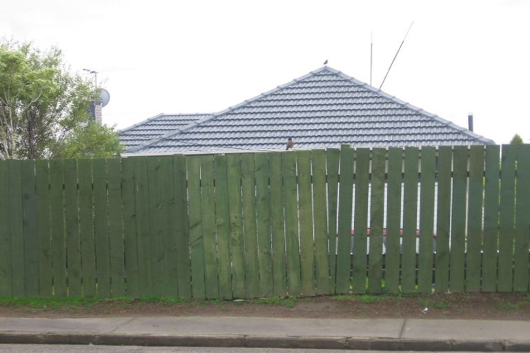 Photo of property in 265 Don Buck Road, Massey, Auckland, 0614