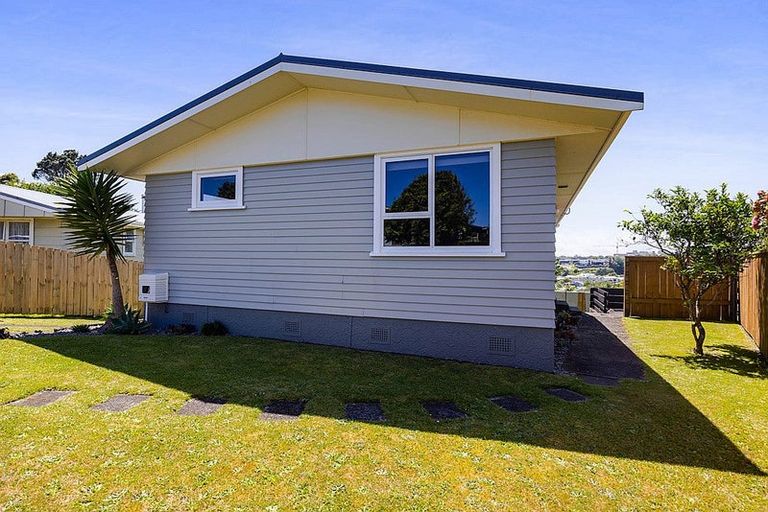Photo of property in 31 Clearmont Crescent, Blagdon, New Plymouth, 4310