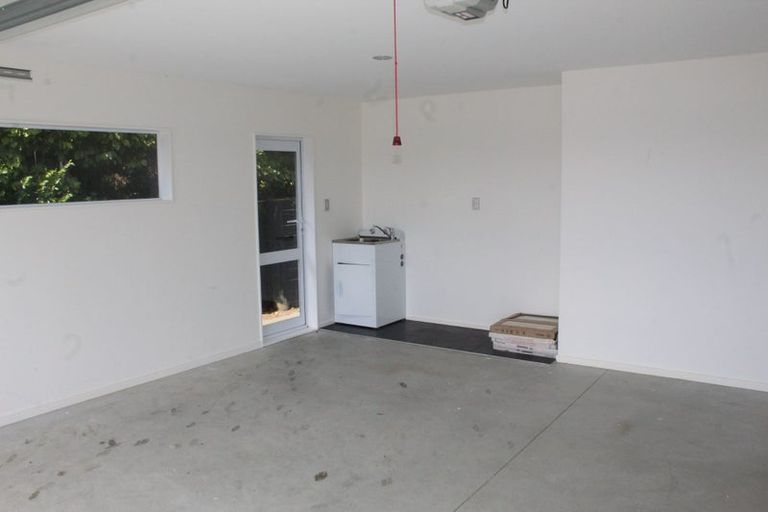 Photo of property in 21 Eastview Crescent, Stanmore Bay, Whangaparaoa, 0932