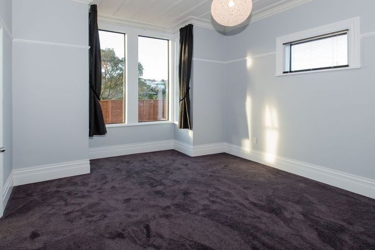 Photo of property in 2 Glen Road, Mornington, Dunedin, 9011