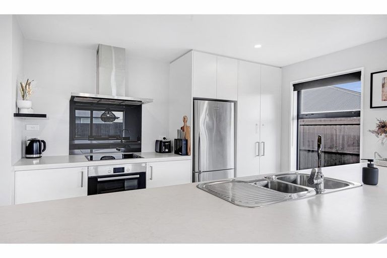 Photo of property in 5 Grasmere Close, Rangiora, 7400