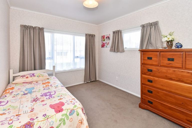 Photo of property in 22 Scenic Drive, Hillpark, Auckland, 2102
