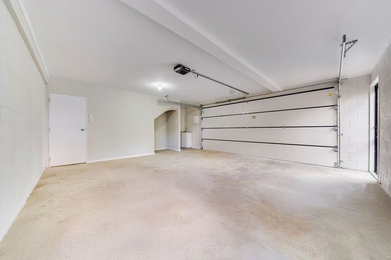 Photo of property in 25a Routley Drive, Glen Eden, Auckland, 0602