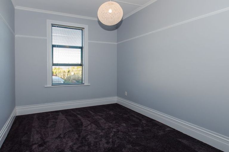 Photo of property in 2 Glen Road, Mornington, Dunedin, 9011