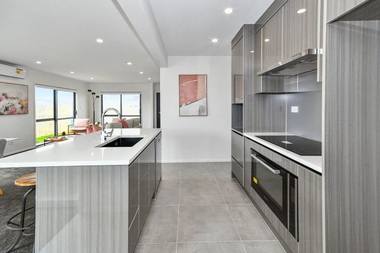 Photo of property in 4 Kaitiaki Drive, Clarks Beach, 2122
