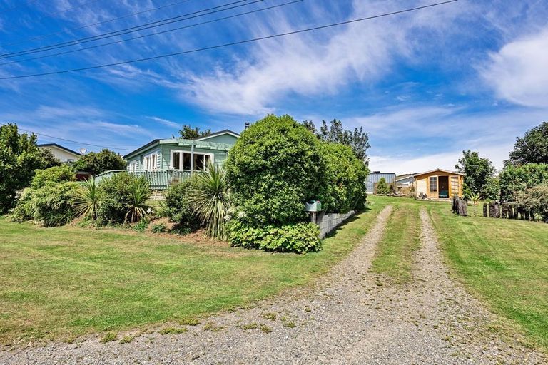 Photo of property in 3 Morton Street, Tuatapere, 9620
