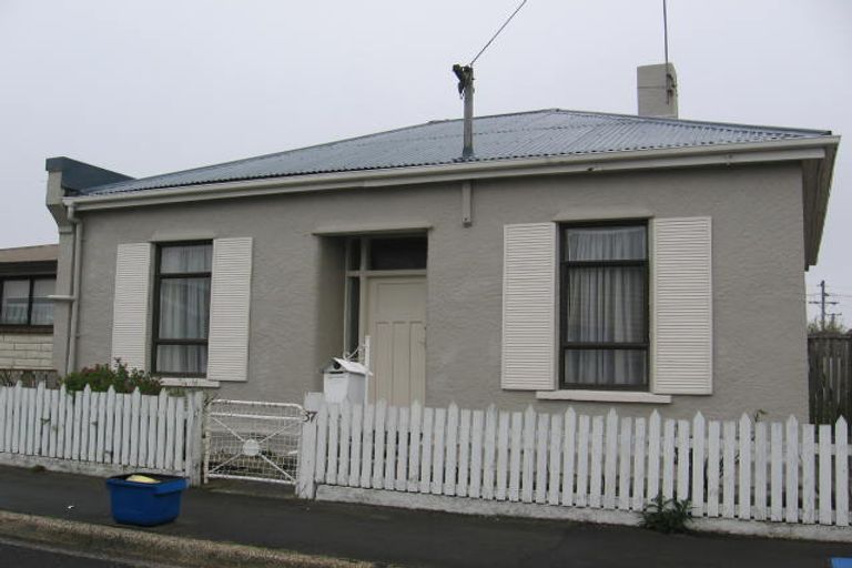 Photo of property in 37 Atkinson Street, South Dunedin, Dunedin, 9012