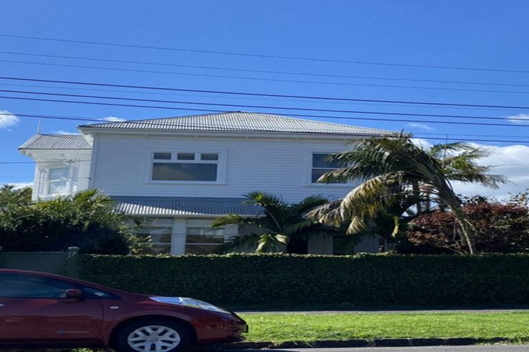 Photo of property in 7 Takarunga Road, Devonport, Auckland, 0624