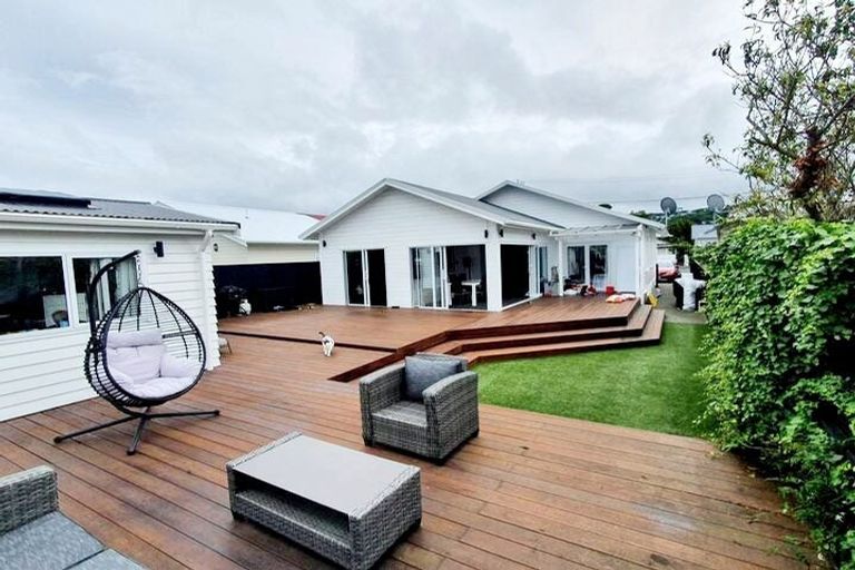 Photo of property in 10 Plunket Avenue, Petone, Lower Hutt, 5012