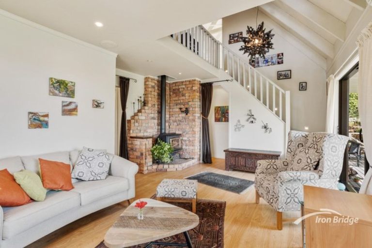 Photo of property in 18 Telstar Place, Beach Haven, Auckland, 0626