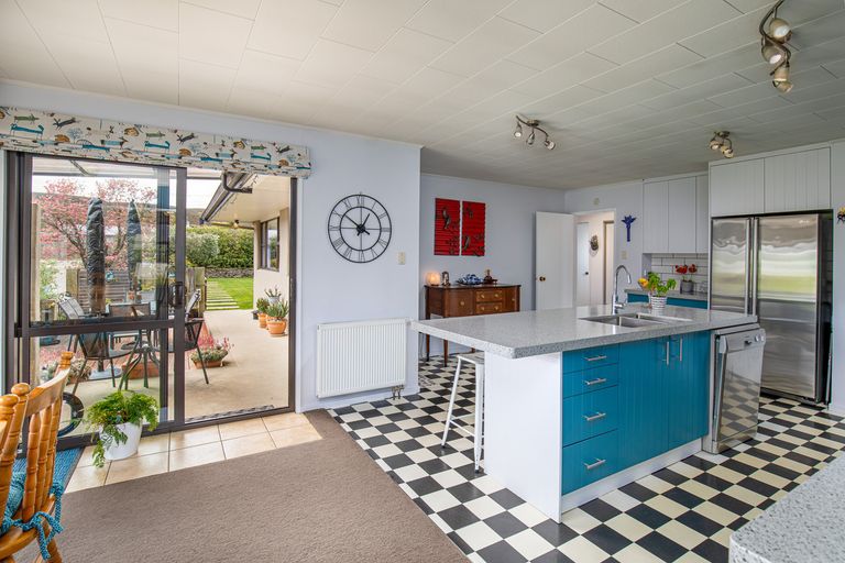 Photo of property in 65 Newcastle Street, Clyde, 9330