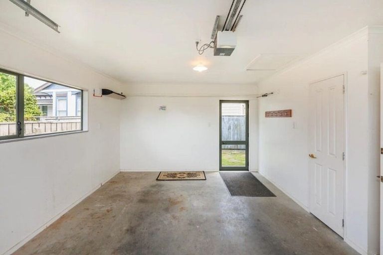 Photo of property in 21 Tudor Grove, Feilding, 4702