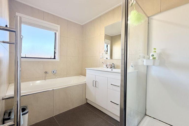 Photo of property in 1/6 Colum Place, Bucklands Beach, Auckland, 2014