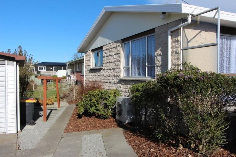 Photo of property in 2/17 Oxford Street, West End, Timaru, 7910