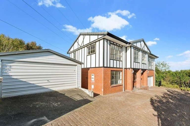 Photo of property in 30 Hoskins Avenue, Hillsborough, Auckland, 1042