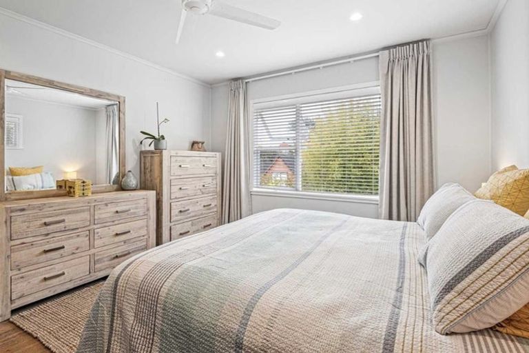 Photo of property in 143 Browns Bay Road, Browns Bay, Auckland, 0630