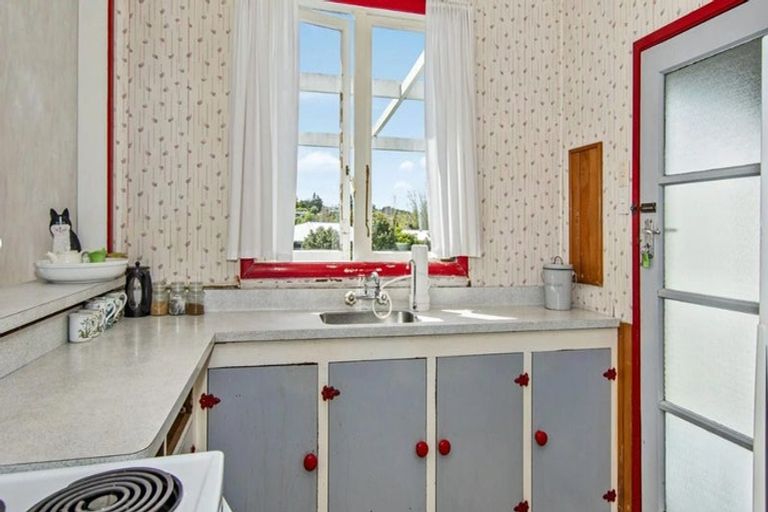 Photo of property in 34 Cairnfield Road, Kensington, Whangarei, 0112