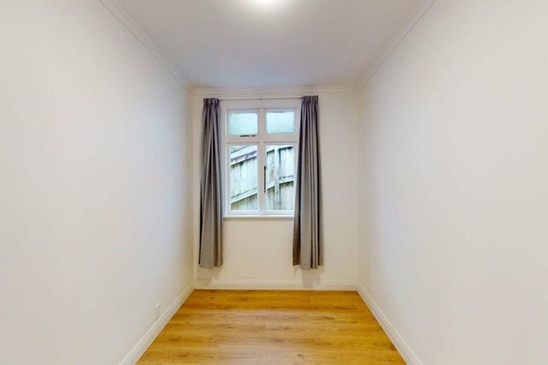 Photo of property in 397 Karori Road, Karori, Wellington, 6012