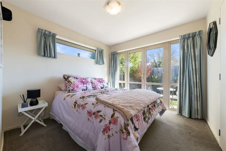 Photo of property in 2/31 Tuckers Road, Redwood, Christchurch, 8051