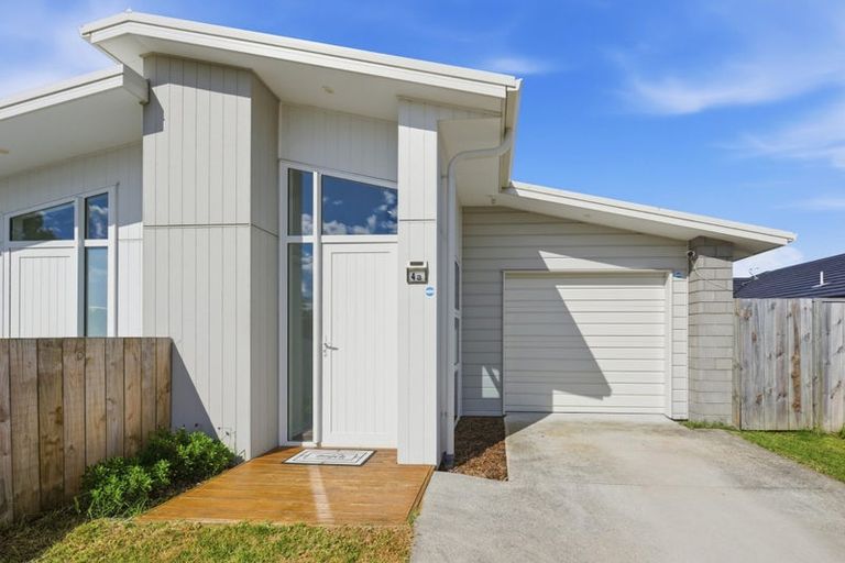 Photo of property in 4a Tiria Drive, Papamoa Beach, Papamoa, 3118
