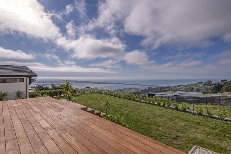 Photo of property in 12 Parkridge Place, Mount Pleasant, Christchurch, 8081