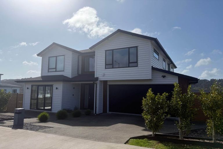 Photo of property in 13 Katote Avenue, Swanson, Auckland, 0614