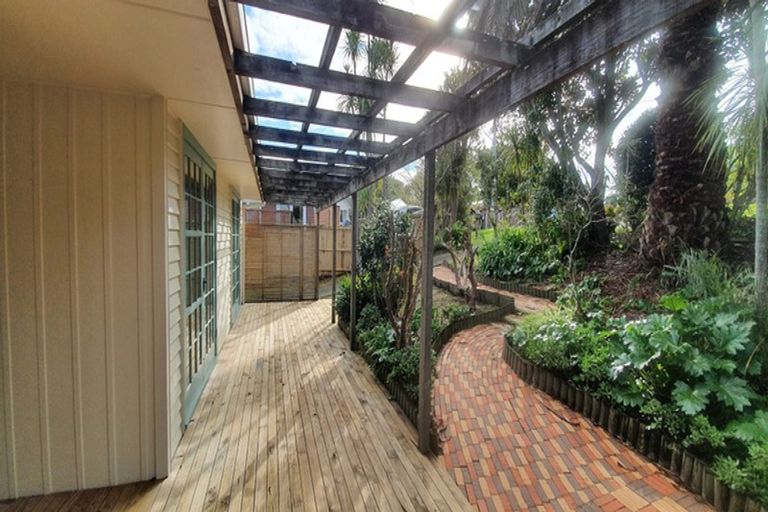 Photo of property in 29 Salem Place, Torbay, Auckland, 0630