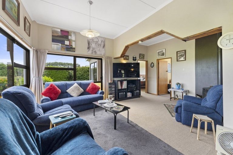 Photo of property in 1038 Mountain Road, Waiongana, Inglewood, 4389