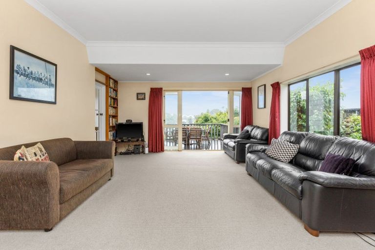 Photo of property in 19 Guys Hill Road, Hospital Hill, Napier, 4110