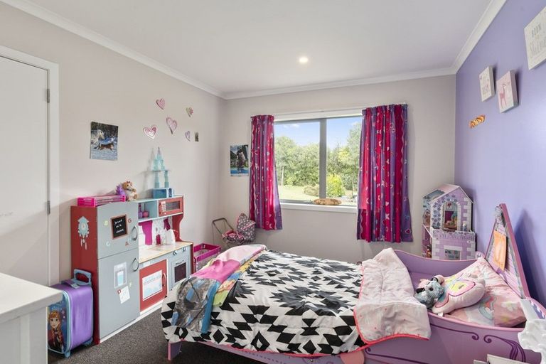 Photo of property in 53 Ohau Terraces, Ohau, Levin, 5570