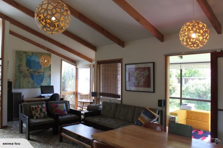 Photo of property in 6 Raekura Place, Redcliffs, Christchurch, 8081