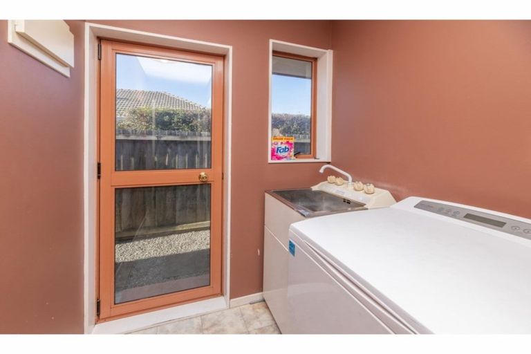 Photo of property in 78a Shortland Street, Wainoni, Christchurch, 8061