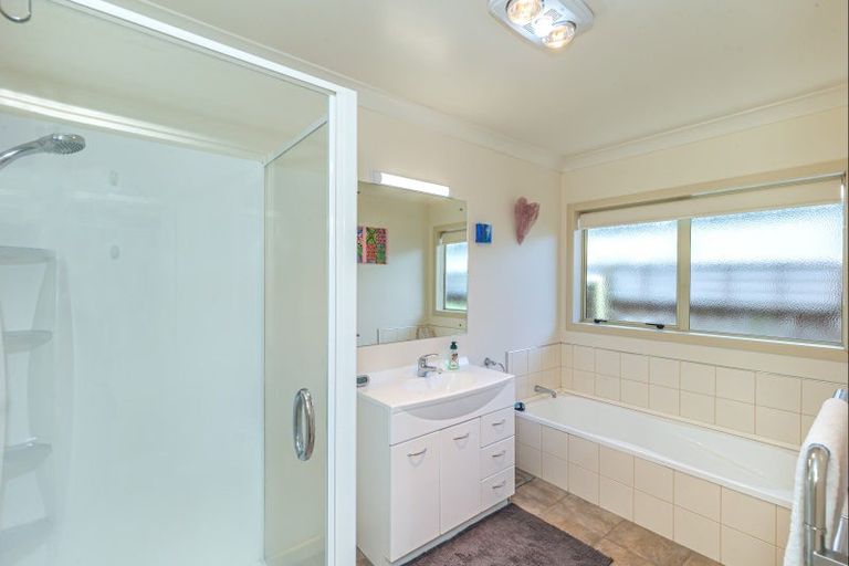 Photo of property in 22b Reeve Street, Levin, 5510
