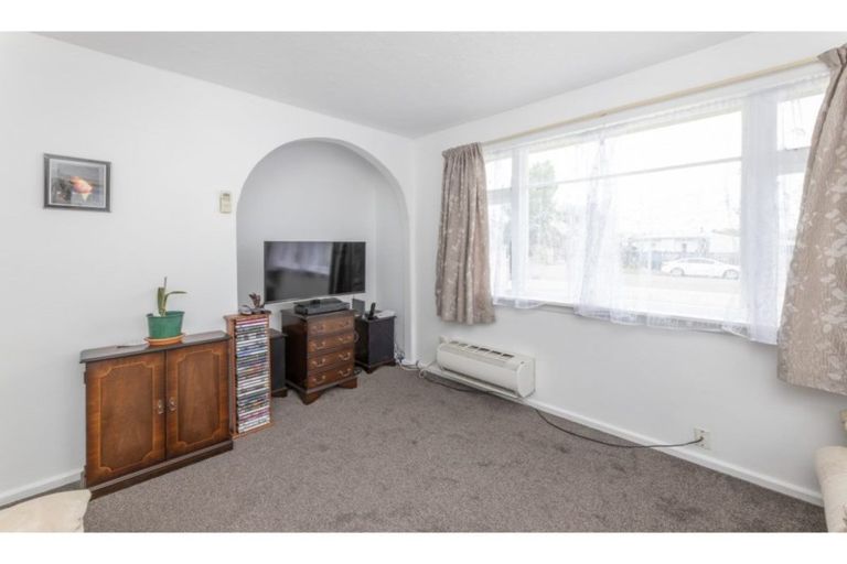 Photo of property in 39 Rowan Avenue, Aranui, Christchurch, 8061