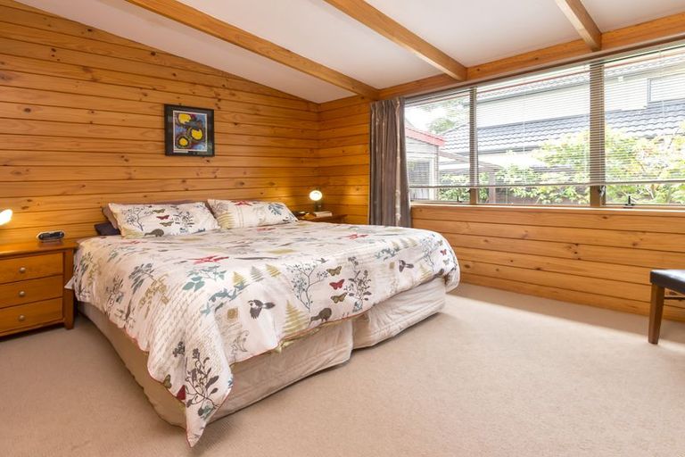 Photo of property in 30a Fiesta Drive, Half Moon Bay, Auckland, 2012