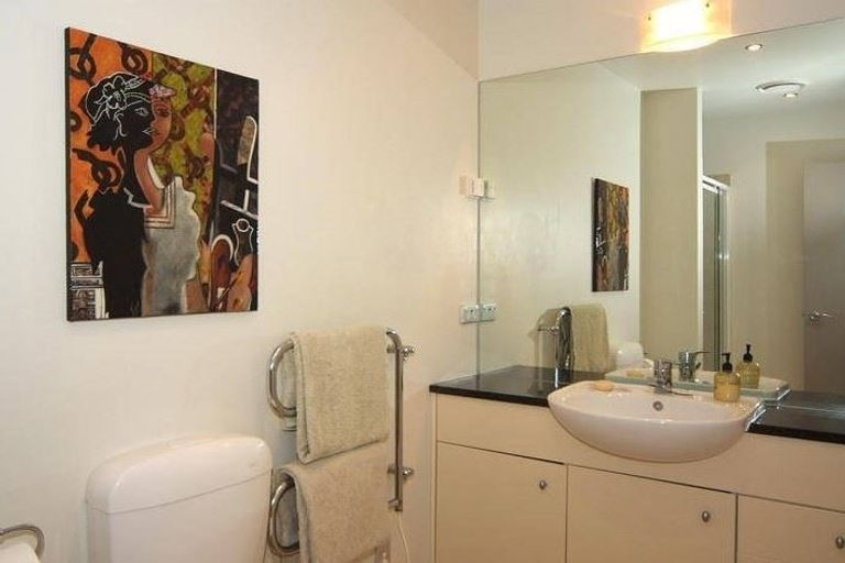 Photo of property in Marrakech Cafe, 18/305 Evans Bay Parade, Hataitai, Wellington, 6021