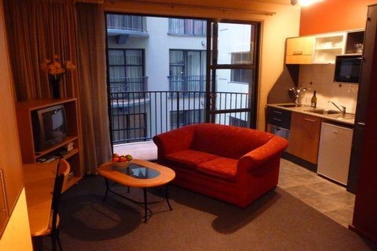 Photo of property in Atrium Apartments, 3g/154 The Terrace, Wellington Central, Wellington, 6011