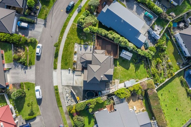 Photo of property in 5 Dusky Crescent, Aotea, Porirua, 5024