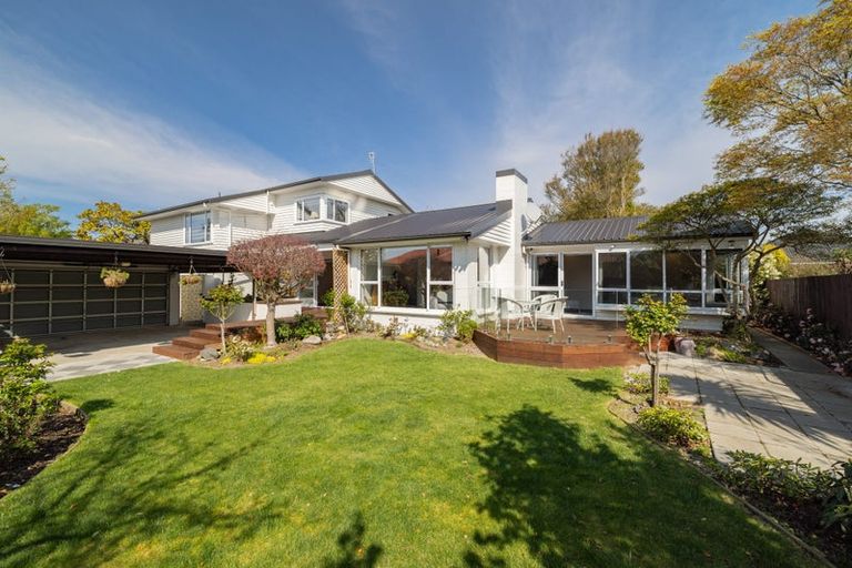 Photo of property in 73 Grahams Road, Burnside, Christchurch, 8041