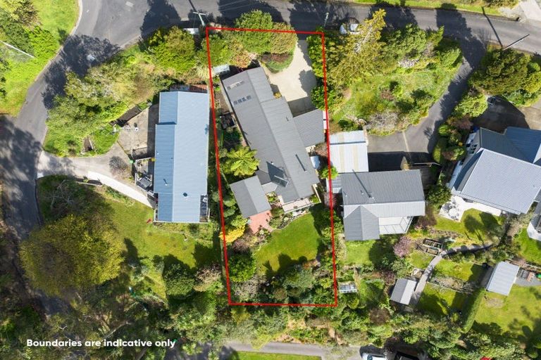 Photo of property in 52 Irvine Road, The Cove, Dunedin, 9077