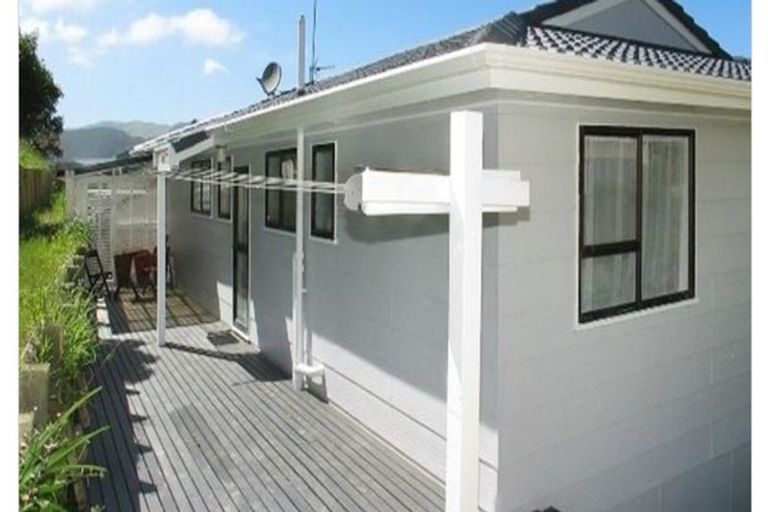 Photo of property in 20 Forglen Place, Tawa, Wellington, 5028