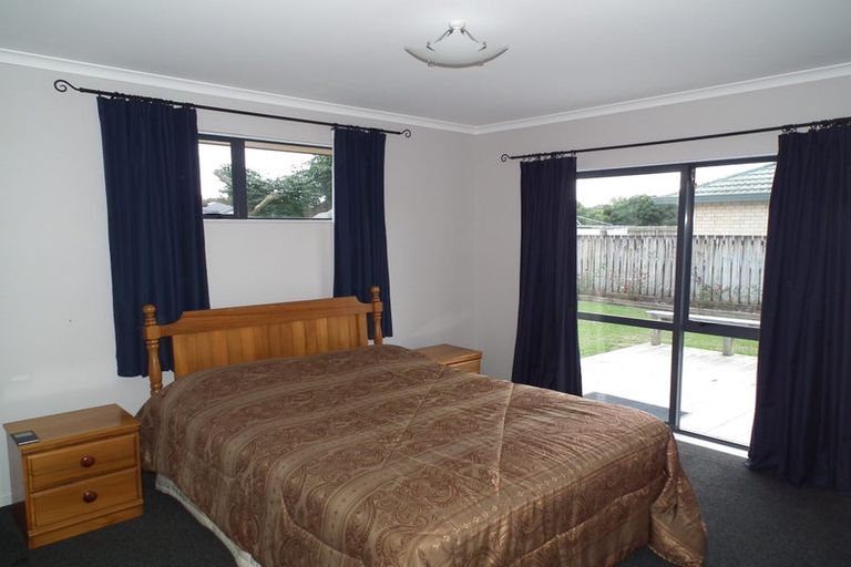 Photo of property in 34 Farnborough Drive, Nawton, Hamilton, 3200