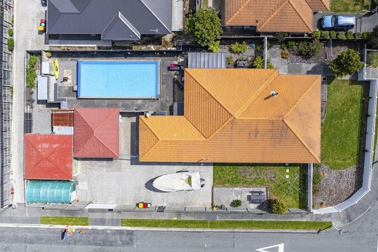 Photo of property in 18 Voss Street, Shirley, Christchurch, 8013