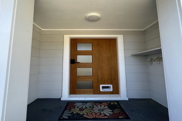 Photo of property in 4/17 Kowhai Street, Naenae, Lower Hutt, 5011