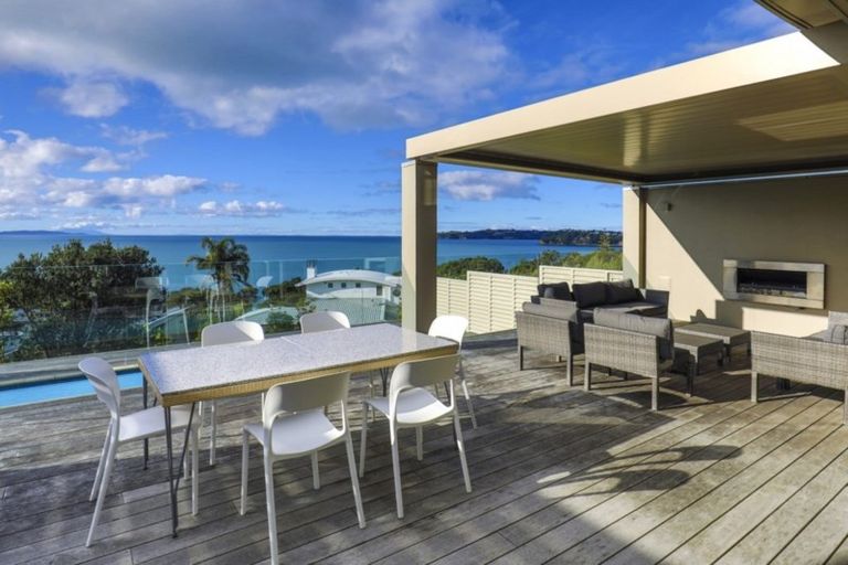 Photo of property in 196 Vipond Road, Stanmore Bay, Whangaparaoa, 0932