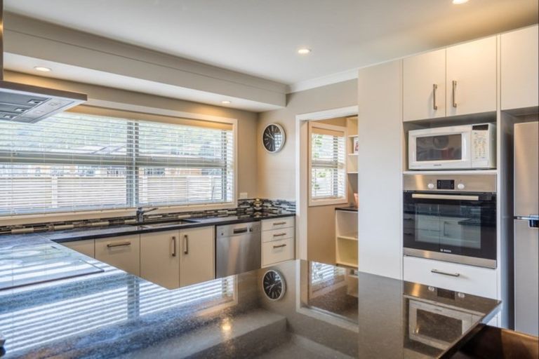 Photo of property in 55 Waipunahau Road, Waikanae, 5036